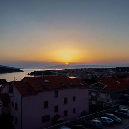 Panorama Sunset Apartments Cres Extérieur photo