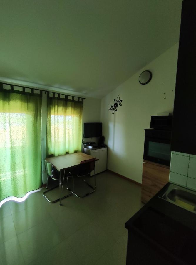 Panorama Sunset Apartments Cres Extérieur photo